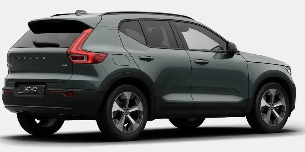 Neu Volvo XC40 Plus 197 PS (144 kW) 2026 Grün SUV