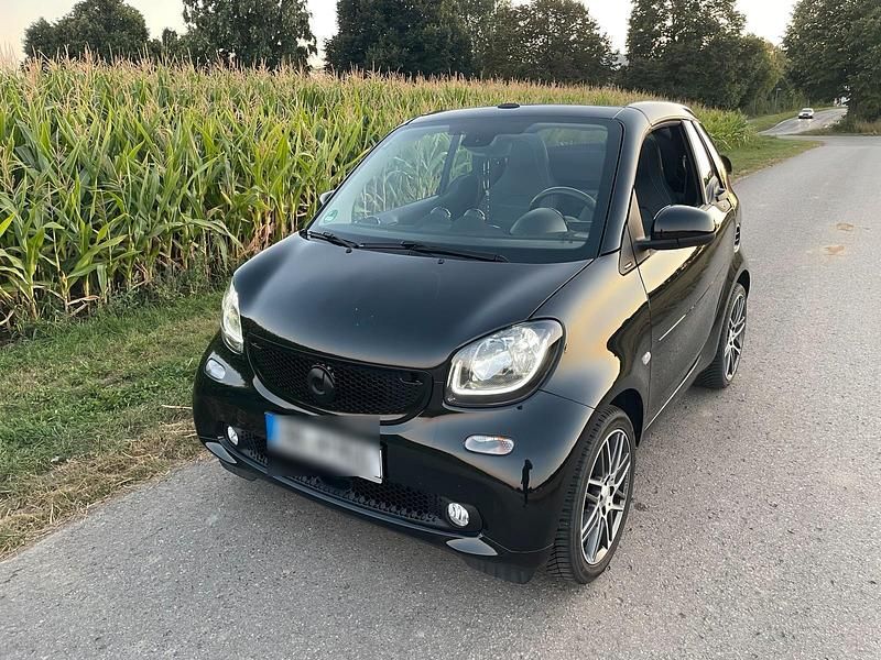 Schwarz Gebraucht 2018 Smart ForTwo Cabrio Cabrio | 14.800 € (Etwas zu teuer) - Bild 1/4