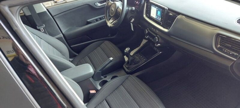 Gebraucht Kia Stonic Vision 116 PS (85 kW) 2020 Schwarz SUV