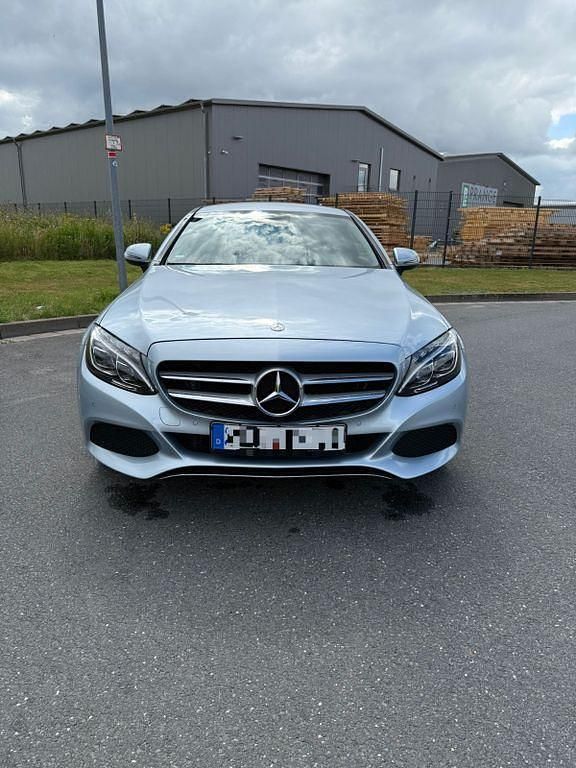 Silber Gebraucht 2016 Mercedes C250 Coupé | 21.900 € (Guter Preis) - Bild 1/4