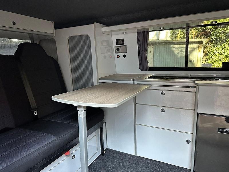 Gebraucht VW Transporter 105 PS (77 kW) 2016 Weiß Van