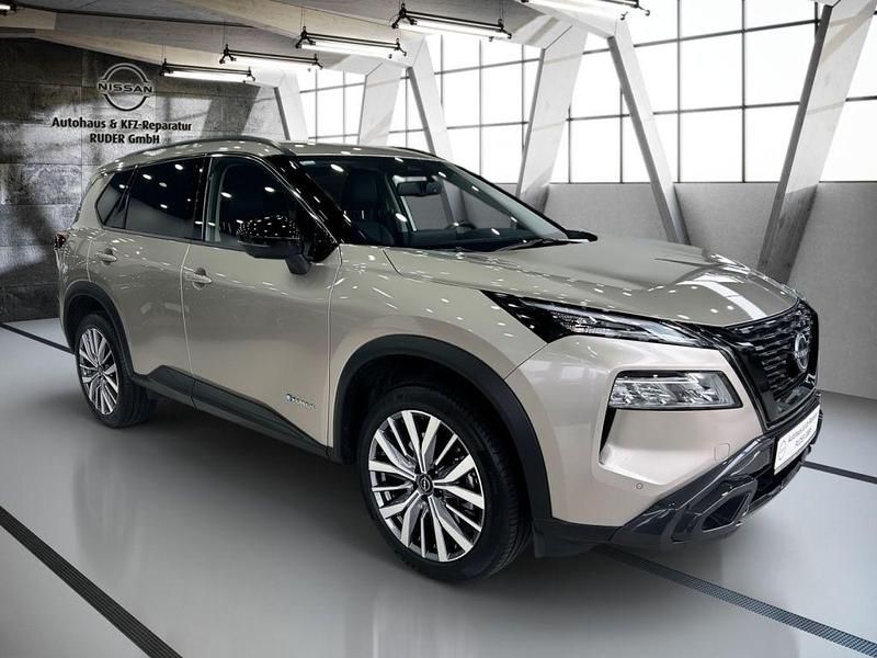 Gebraucht Nissan X-Trail 158 PS (116 kW) 2024 Champagne silver (metallic) SUV