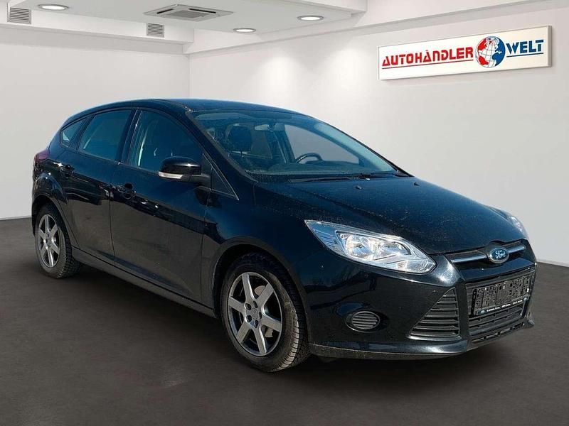 Gebraucht Ford Focus Champions Edition 125 PS (91 kW) 2012 Schwarz Limousine