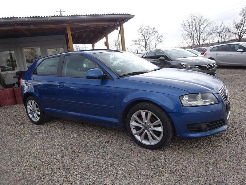 Gebraucht Audi A3 Attraction 125 PS (91 kW) 2009 Blau Kleinwagen