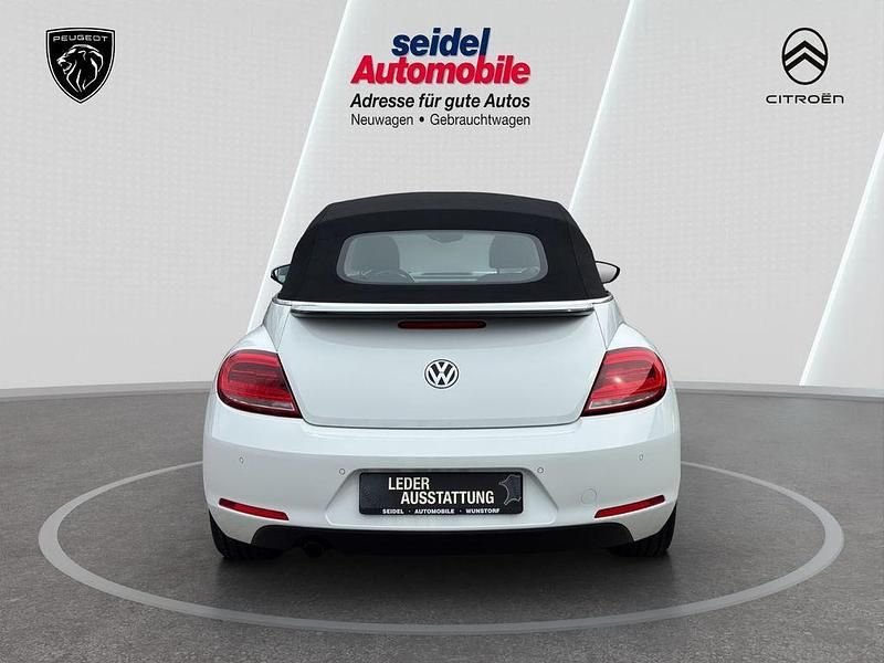 Gebraucht VW Beetle Allstar 105 PS (77 kW) 2016 Weiß Kleinwagen
