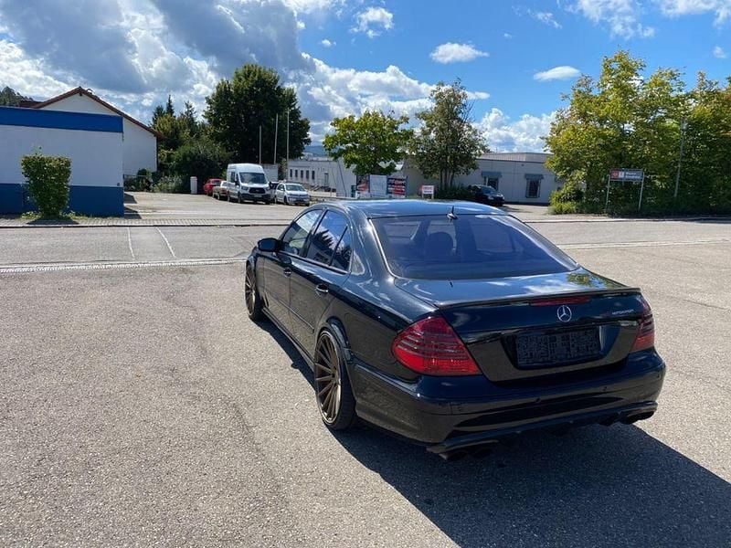 Schwarz Gebraucht 2004 Mercedes E55 AMG AMG Limousine | 17.500 € (Superpreis) - Bild 1/4