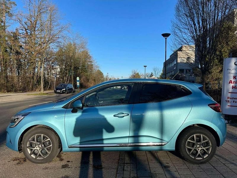 Gebraucht Renault Clio V Experience 91 PS (66 kW) 2021 Celadon blue Kleinwagen