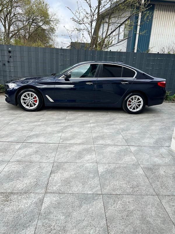 Gebraucht BMW 530 265 PS (194 kW) 2018 Blau Limousine