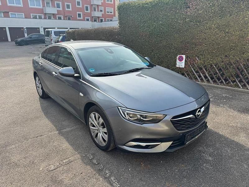 Gebraucht Opel Insignia Edition 170 PS (125 kW) 2017 Grau Limousine