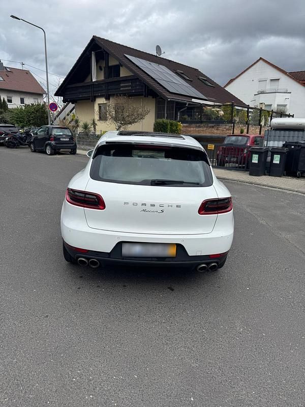 Gebraucht Porsche Macan S 258 PS (189 kW) 2016 Weiß SUV