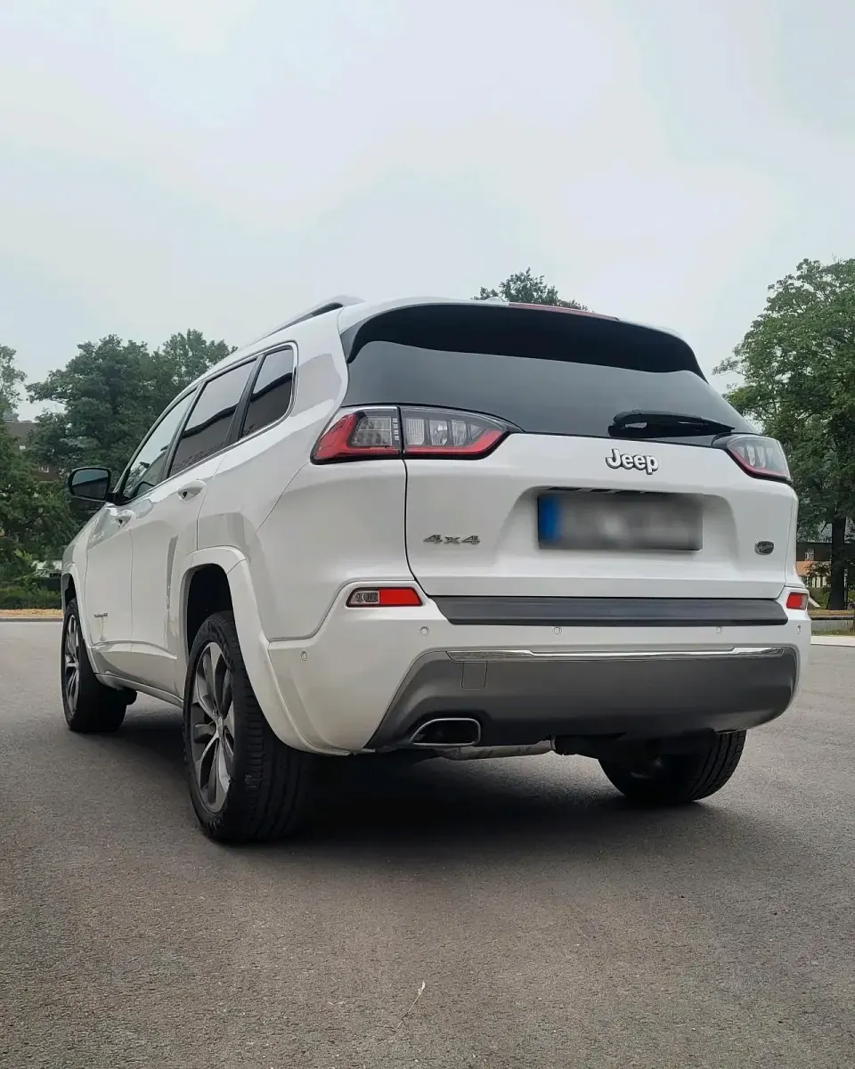 Gebraucht Jeep Cherokee Overland 193 PS (141 kW) 2019 Weiß SUV
