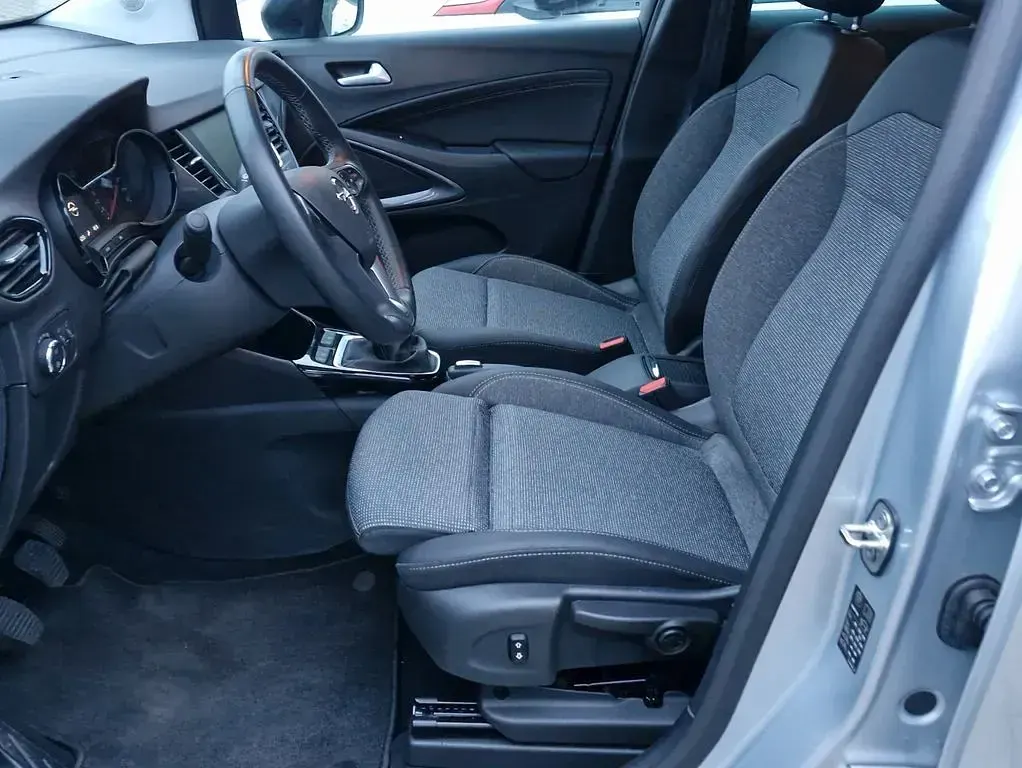 Gebraucht Opel Crossland Elegance 110 PS (80 kW) 2024 Silber SUV
