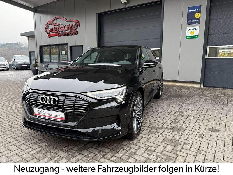 Gebraucht Audi e-tron Advanced Plus 300 kW (408 PS) 2023 Schwarz SUV