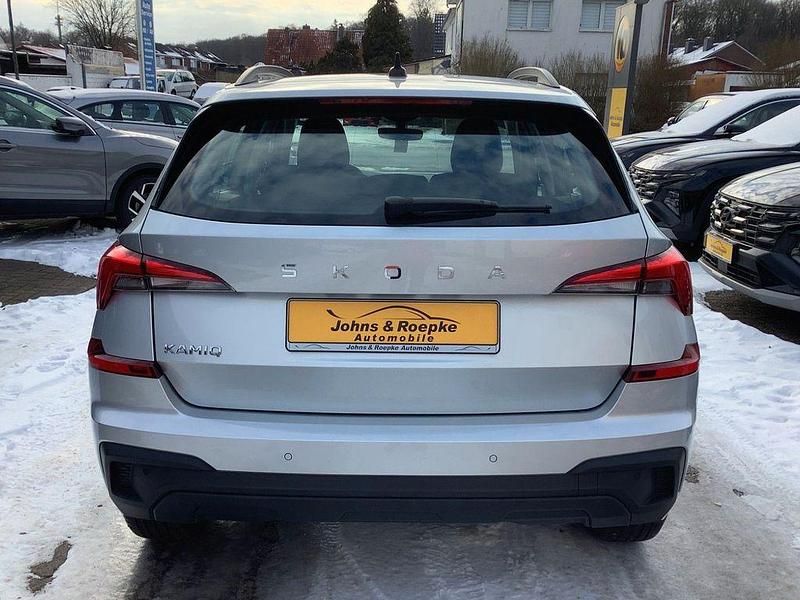 Neu Skoda Kamiq Essence 116 PS (85 kW) 2026 Silber SUV