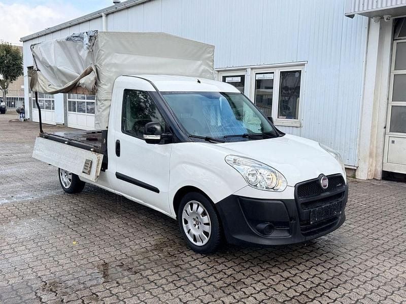 Gebraucht Fiat Doblò 101 PS (74 kW) 2012 Weiß Van / Kleinbus