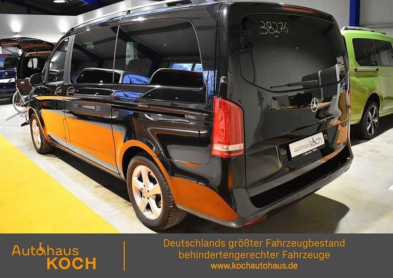 Gebraucht Mercedes V220 163 PS (119 kW) 2015 Obsidianschwarz metallic Van / Kleinbus