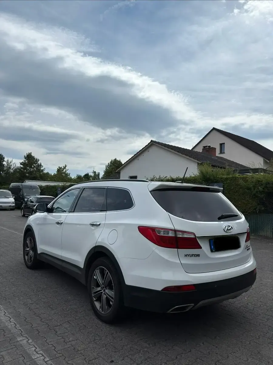 Gebraucht Hyundai Grand Santa Fe 200 PS (147 kW) 2015 Weiß SUV