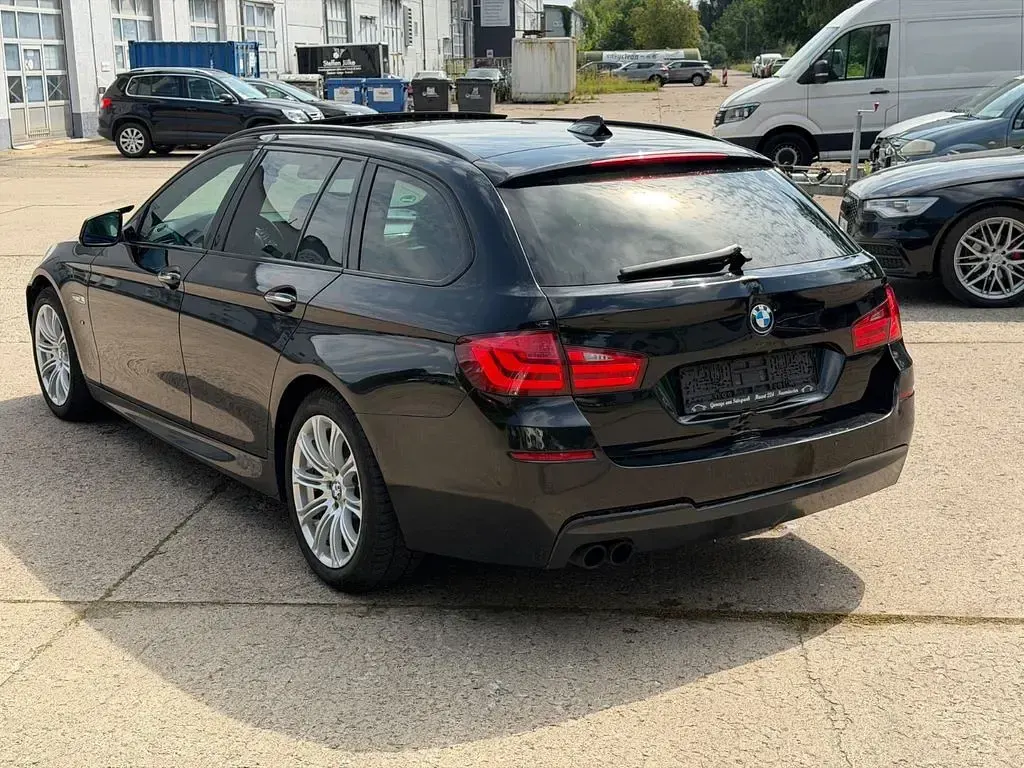 Gebraucht BMW 530 M Sport 258 PS (189 kW) 2011 Schwarz Kombi