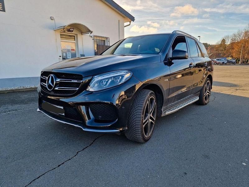 Schwarz Gebraucht 2017 Mercedes GLE43 AMG AMG SUV | 33.500 € (Superpreis) - Bild 1/4