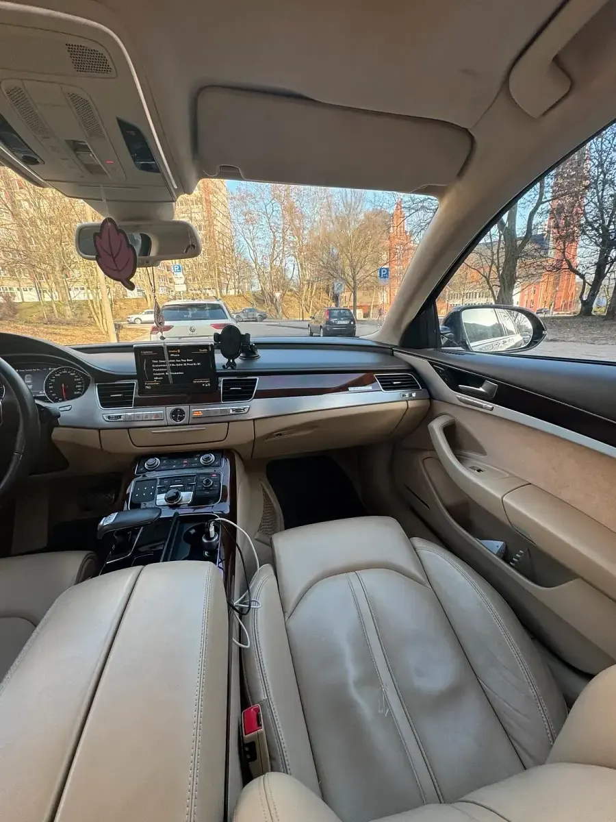 Gebraucht Audi A8L Comfort 300 PS (220 kW) 2012 Andere farben Limousine