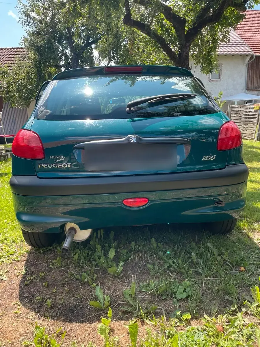Gebraucht Peugeot 206 60 PS (44 kW) 2001 Grün Kleinwagen