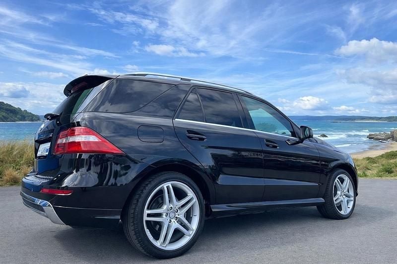 Gebraucht Mercedes ML350 258 PS (189 kW) 2013 Schwarz SUV