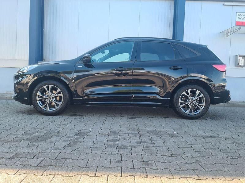 Gebraucht Ford Kuga ST-Line X 150 PS (110 kW) 2023 Schwarz SUV