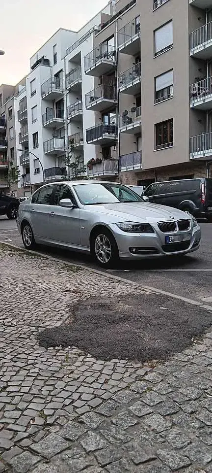 Gebraucht BMW 316 116 PS (85 kW) 2012 Limousine