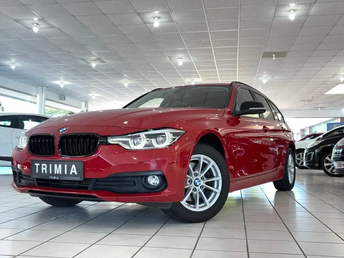 Gebraucht BMW 320 190 PS (139 kW) 2017 Rot Kombi