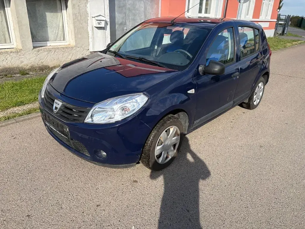 Gebraucht Dacia Sandero 75 PS (55 kW) 2011 Blau Limousine