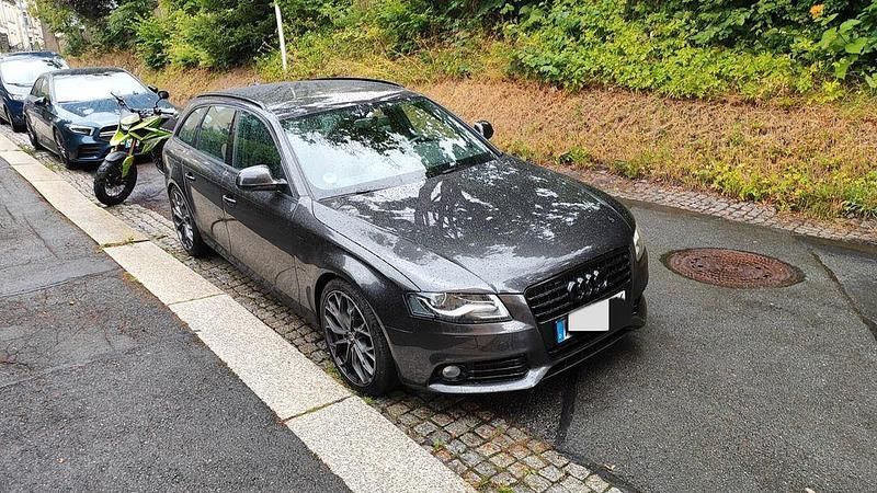 Grau Gebraucht 2009 Audi A4 S-Line Kombi | 9.000 € (Fairer Preis) - Bild 1/4