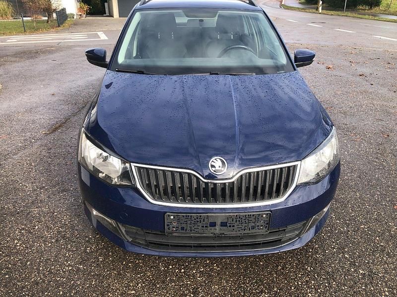 Blau Gebraucht 2017 Skoda Fabia Active Kombi | 7.100 € (Superpreis) - Bild 1/4