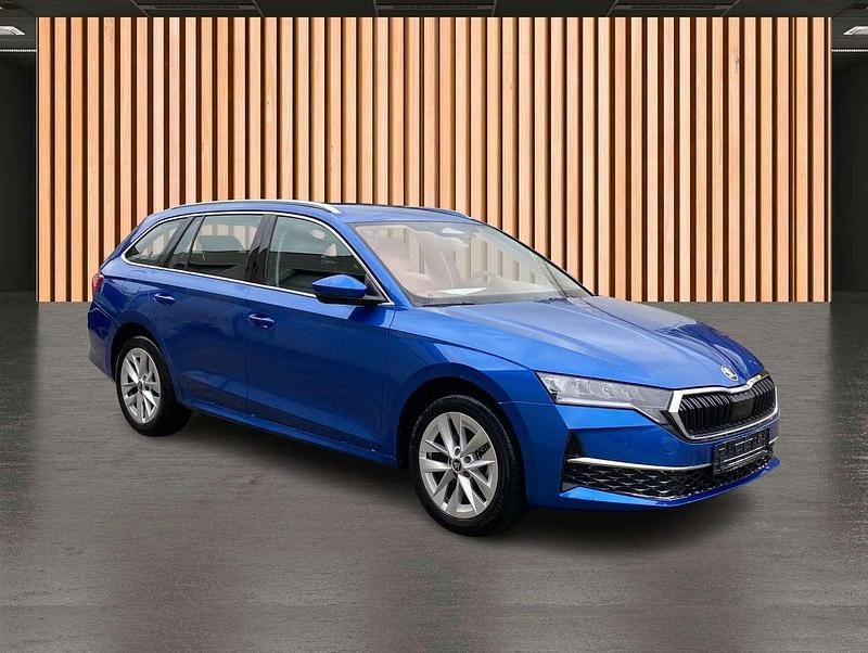 Gebraucht Skoda Octavia Selection 150 PS (110 kW) 2025 Race blue Kombi