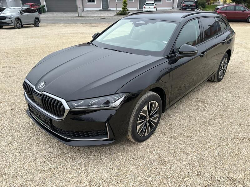 Gebraucht Skoda Superb Selection 204 PS (150 kW) 2022 Schwarz Kombi