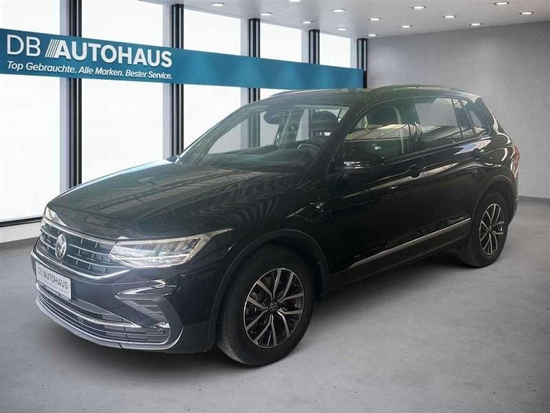Schwarz Gebraucht 2022 VW Tiguan Life SUV | 27.680 € (Guter Preis) - Bild 1/4
