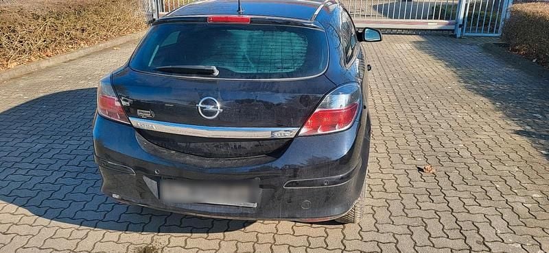 Gebraucht Opel Astra GTC 116 PS (85 kW) 2010 Schwarz Coupé