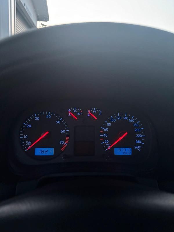 Gebraucht VW Golf IV 105 PS (77 kW) 2001 Silber Kleinwagen