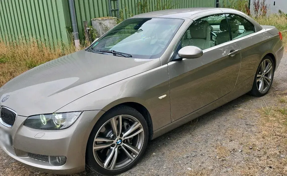 Gebraucht BMW 335 Cabriolet 306 PS (225 kW) 2007 Gold Cabrio
