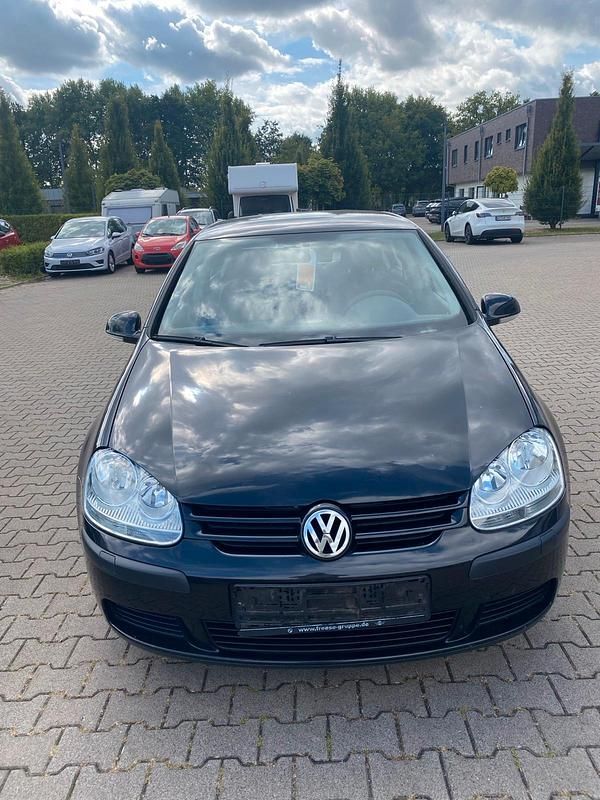 Schwarz Gebraucht 2004 VW Golf V Limousine | 950 € (Superpreis) - Bild 1/4