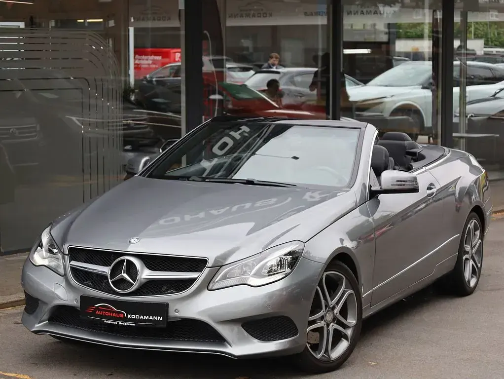Gebraucht Mercedes E200 Sport 184 PS (135 kW) 2015 Silber Cabrio