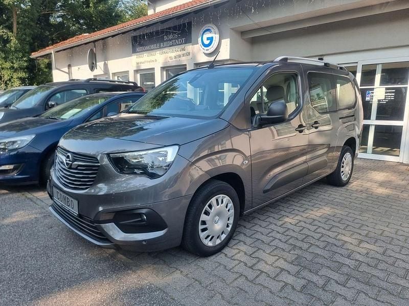 Grau Gebraucht 2021 Opel Combo Life Van / Kleinbus | 21.500 € (Teuer) - Bild 1/4