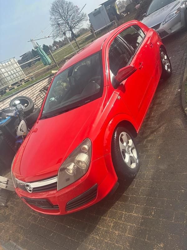 Gebraucht Opel Astra 105 PS (77 kW) 2006 Rot Coupé