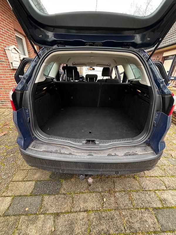 Gebraucht Ford Focus 105 PS (77 kW) 2013 Blau Kombi