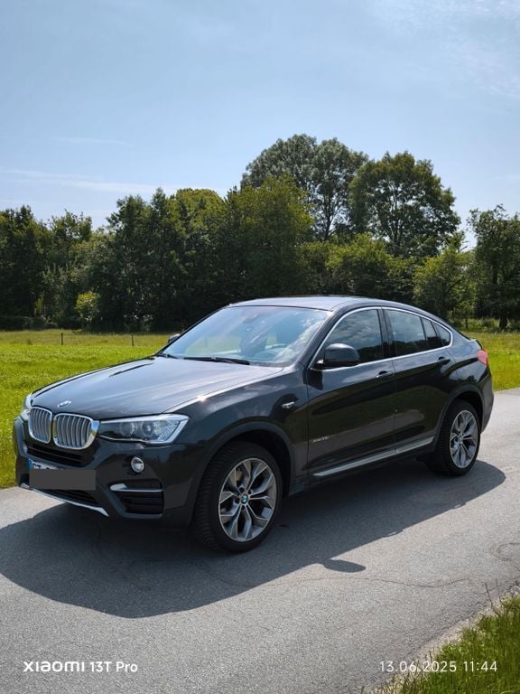 Grau Gebraucht 2017 BMW X4 xLine SUV | 27.000 € (Fairer Preis) - Bild 1/4