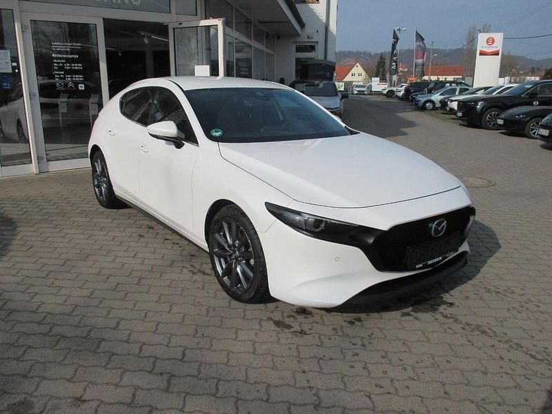 Gebraucht Mazda 3 Selection 122 PS (89 kW) 2022 Weiß Limousine