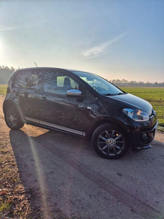 Gebraucht VW up! CLUB 60 PS (44 kW) 2015 Schwarz Kleinwagen