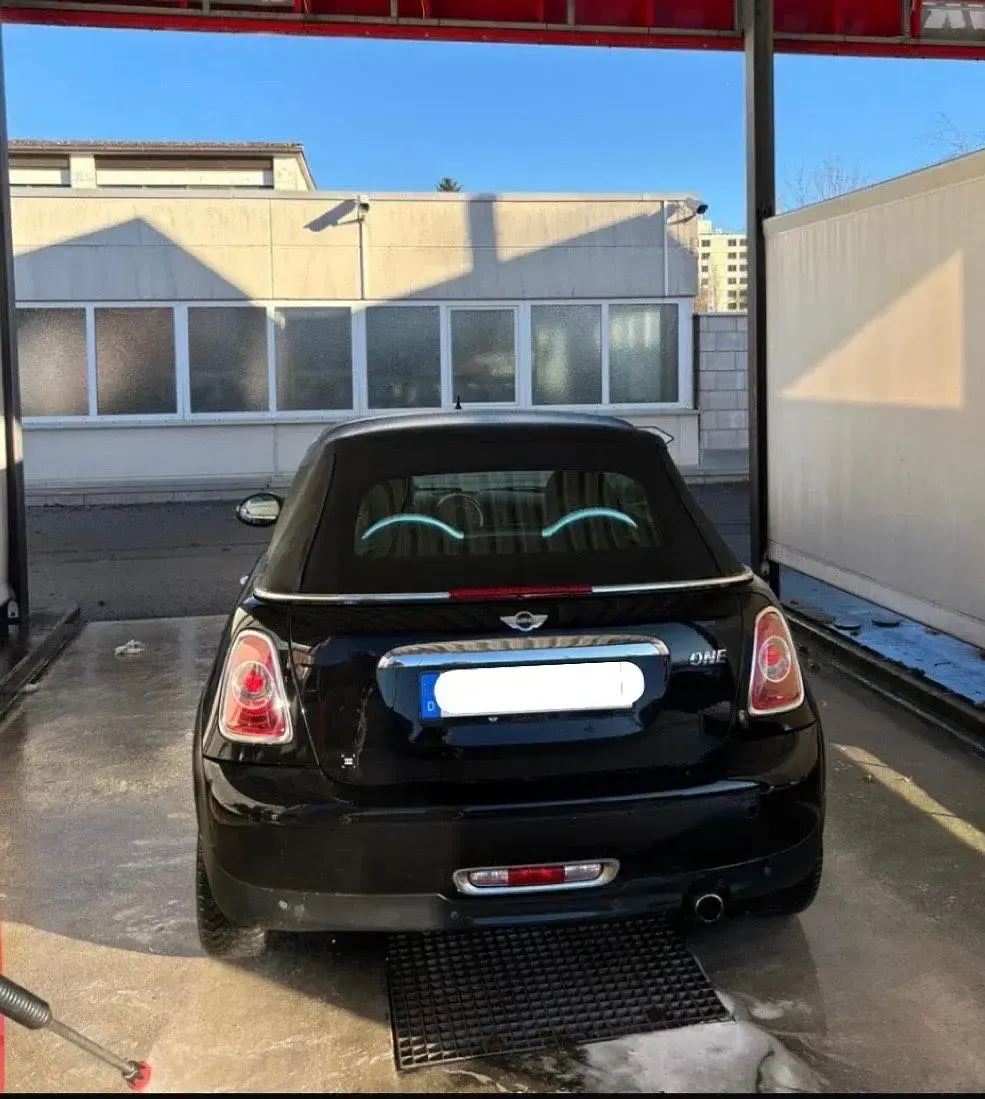 Gebraucht Mini One Cabriolet 98 PS (72 kW) 2015 Schwarz Cabrio