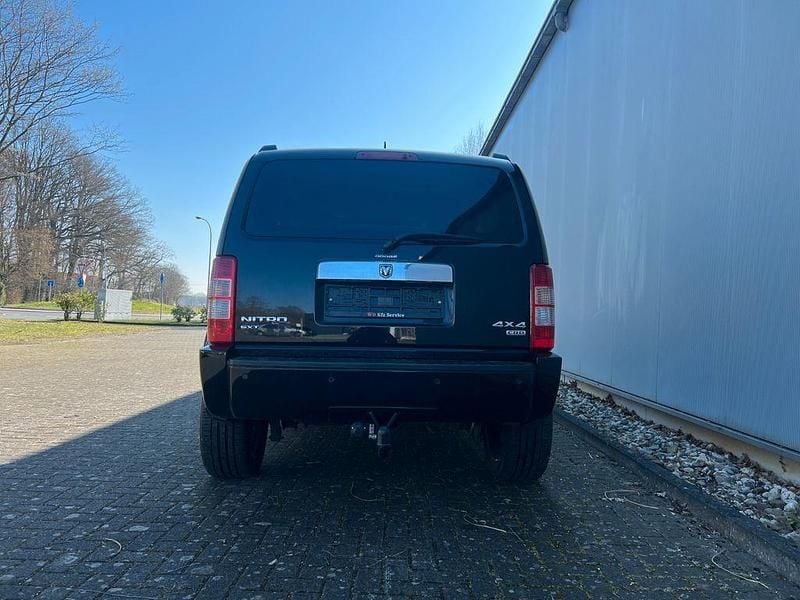 Gebraucht Dodge Nitro SXT 177 PS (130 kW) 2009 Schwarz SUV