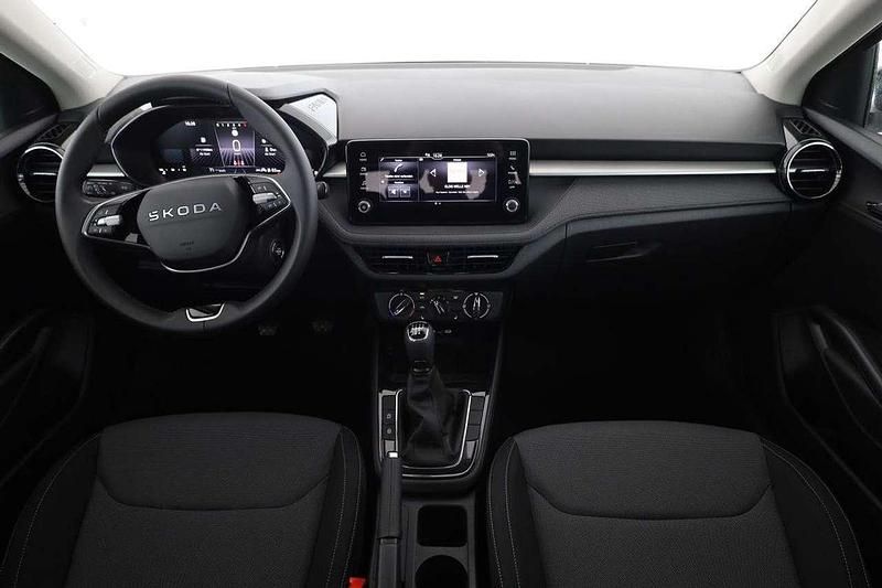 Neu Skoda Fabia Selection 95 PS (69 kW) 2025 Black magic perleffekt Kleinwagen