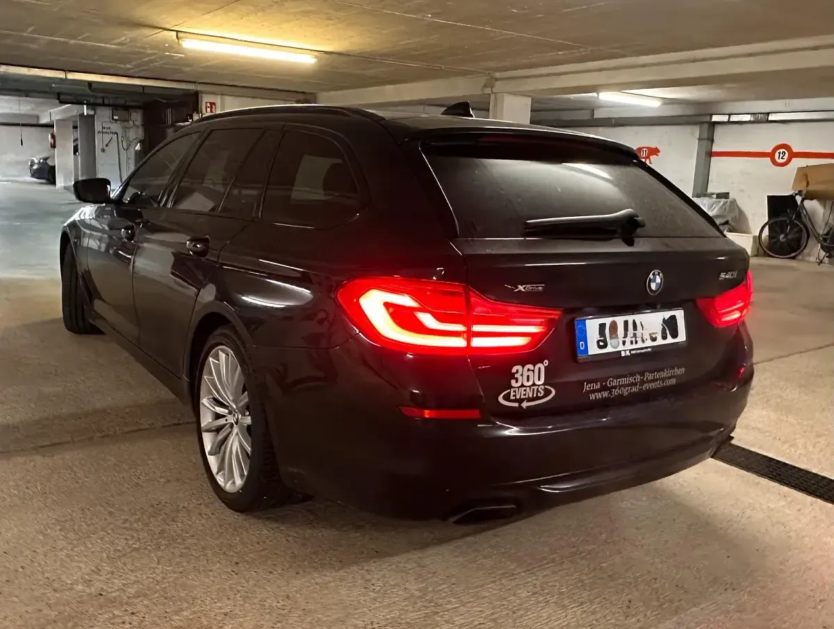 Gebraucht BMW 540 Luxury Line 340 PS (250 kW) 2018 Schwarz Kombi